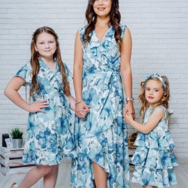 Комплект летних платьев Family Look для мамы и дочки 