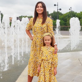 Комплект платьев из хлопка для мамы и дочки 